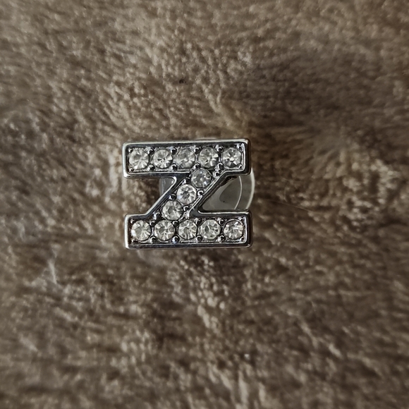 💥 5/$15 Croc Charm - Picture 1 of 2